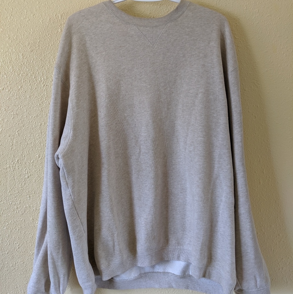 Izod long sleeve crewneck